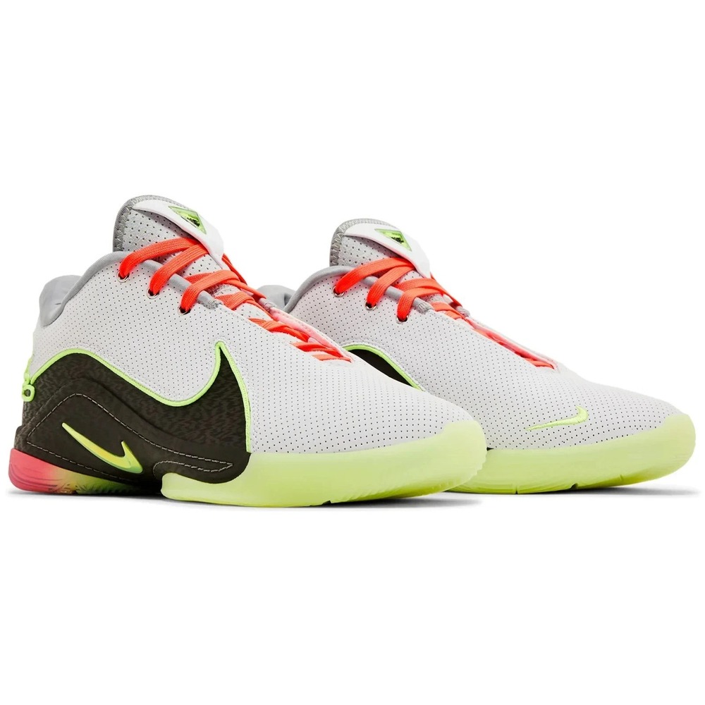 Nike LEBRON XXII Mens Size 9 Basketball Shoes White Crown Jewel FZ1094-101 NEW